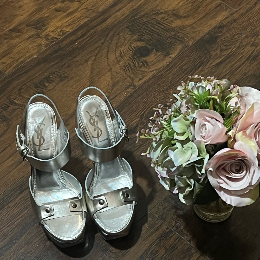 YSL  👠 - Picture 13 of 16